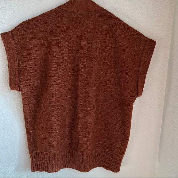 Women’s Vest 100% Wool Orange color Size Small - Picture 2 of 6